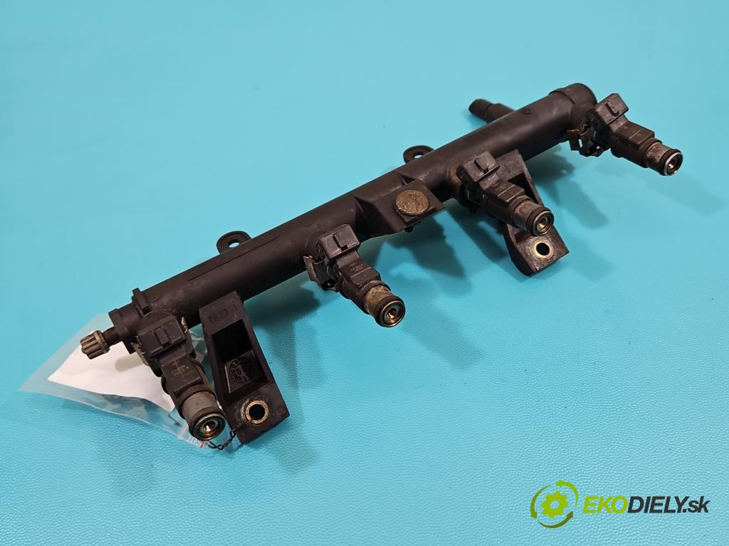 Peugeot 206 1.4 8V 75 HP manual 55 kW 1360 cm3 5- vstrek 9628982980D (Vstrekovač paliva)