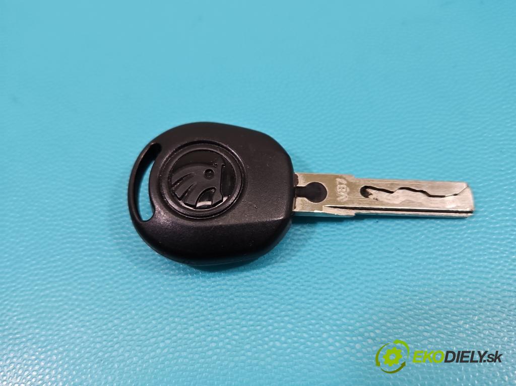 Skoda Citigo 2011-2019 1.0 MPI 75 HP manual 55 kW 999 cm3 3- rukoväť predné ľavé mimo: 5N0837885H (Kľučka dverí vonkajšia predná ľavá)