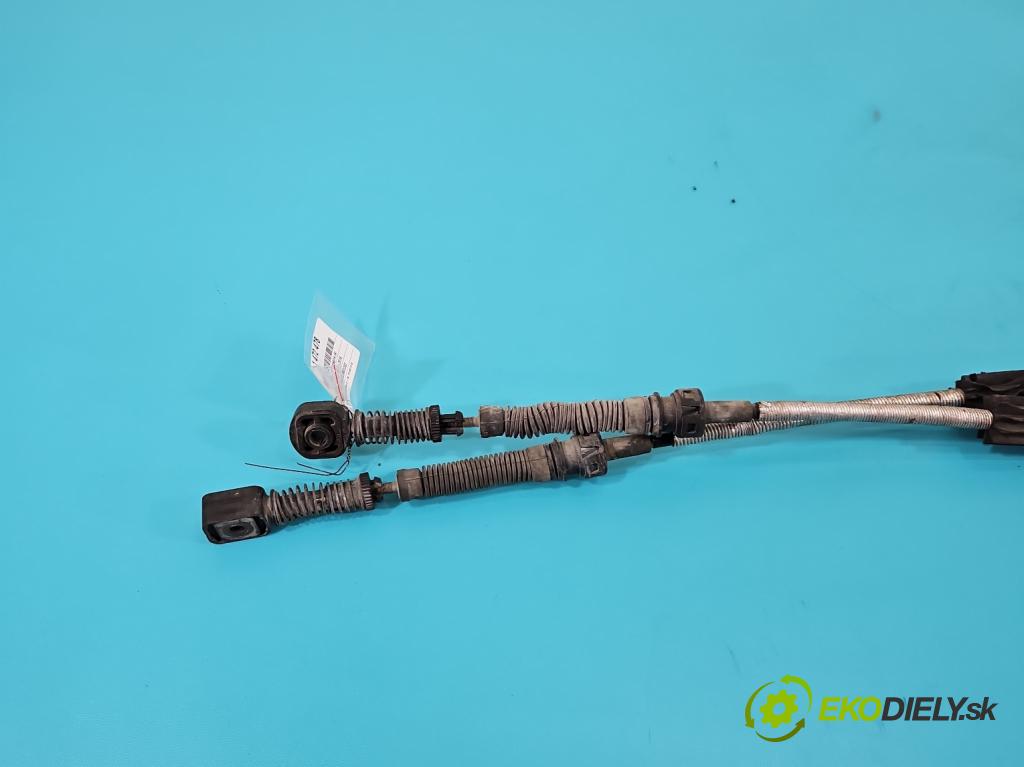 Skoda Citigo 2011-2019 1.0 MPI 75 hp manual 55 kW 999 cm3 3- kulisa změny stupňová 1S0711061C (Řadicí páka (kulisa) )