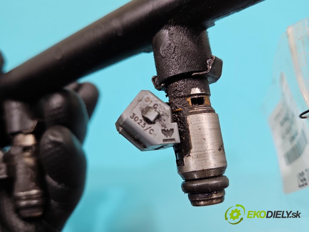 Renault Espace IV 2003-2014 2.0 T 163 HP manual 120 kW 1998 cm3 5- vstrek IWP098 (Vstrekovač paliva)