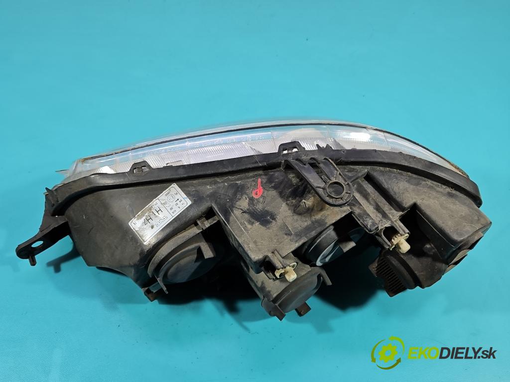 Fiat Punto II 1999-2010 1.2 8V 60 HP manual 44 kW 1242 cm3 5- Reflektor: pravý  (Svetlo predné pravé)