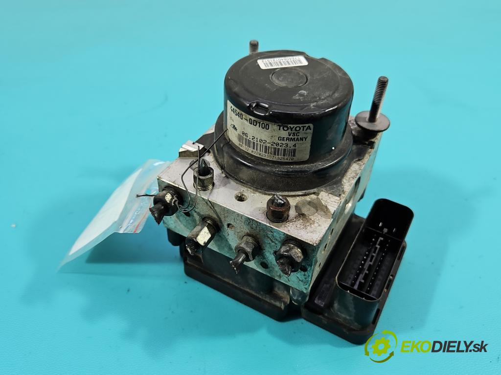 Toyota Yaris III 2011-2020 1.3 vvti 99 HP manual 73 kW 1329 cm3 5- čerpadlo abs 89541-0D170 (Pumpa ABS)