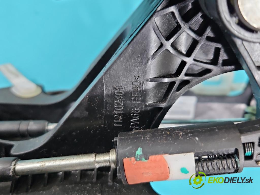 Toyota Yaris III 2011-2020 1.3 vvti 99 HP manual 73 kW 1329 cm3 5- Páka: Změny: stupeň,rýchlosť  (Rýchlostná páka (kulisa))