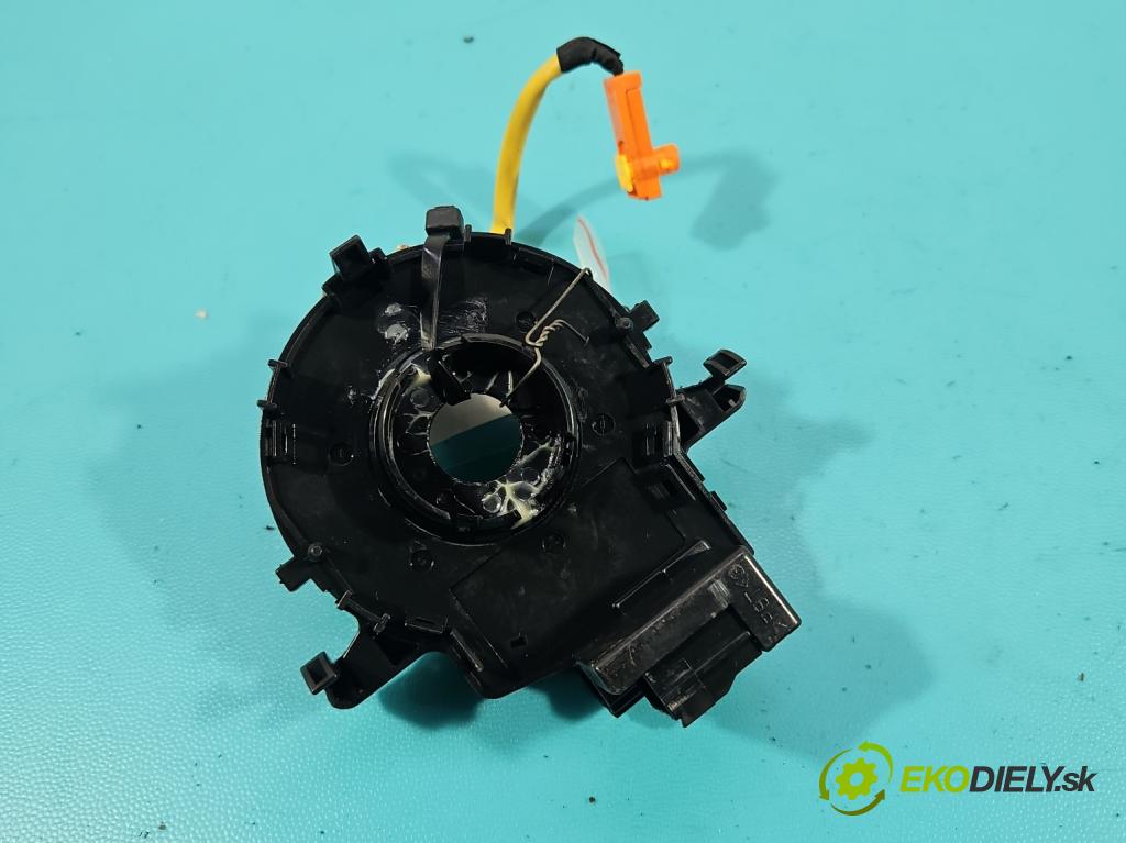 Toyota Yaris III 2011-2020 1.3 vvti 99 HP manual 73 kW 1329 cm3 5- Páska: airbag 0D05075E324 (Airbag)