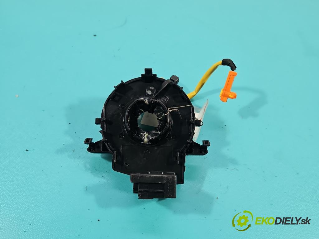 Toyota Yaris III 2011-2020 1.3 vvti 99 HP manual 73 kW 1329 cm3 5- Páska: airbag 0D05075E324 (Airbag)