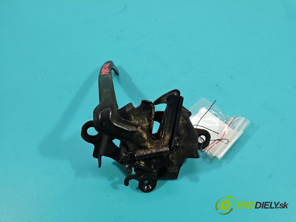 Toyota Yaris III 2011-2020 1.3 vvti 99 hp manual 73 kW 1329 cm3 5- zámek kapoty