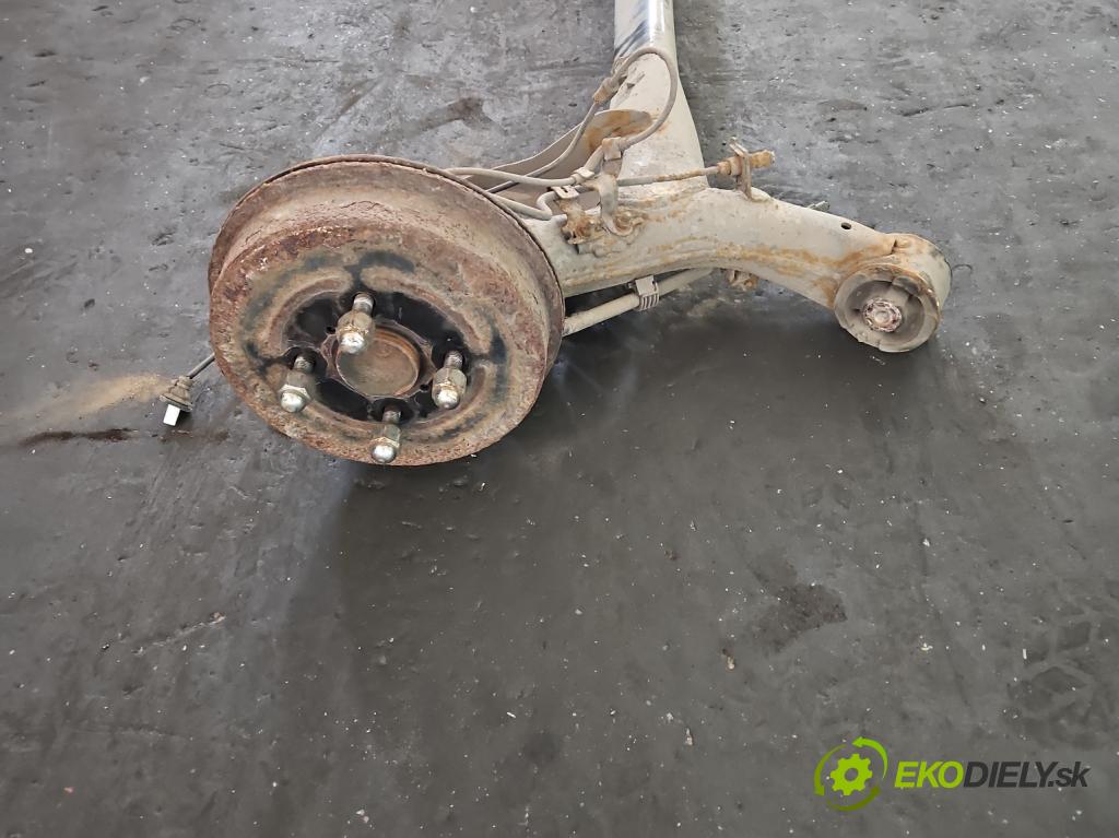 Toyota Yaris III 2011-2020 1.3 vvti 99 hp manual 73 kW 1329 cm3 5- zadní výztuha  (Výztuhy zadní)