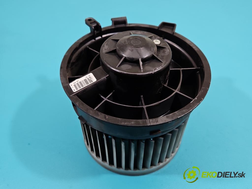 Nissan Qashqai I J10 2006-2013 2.0 dci 150 HP manual 110 kW 1995 cm3 5- ventilátor vzduchu 
