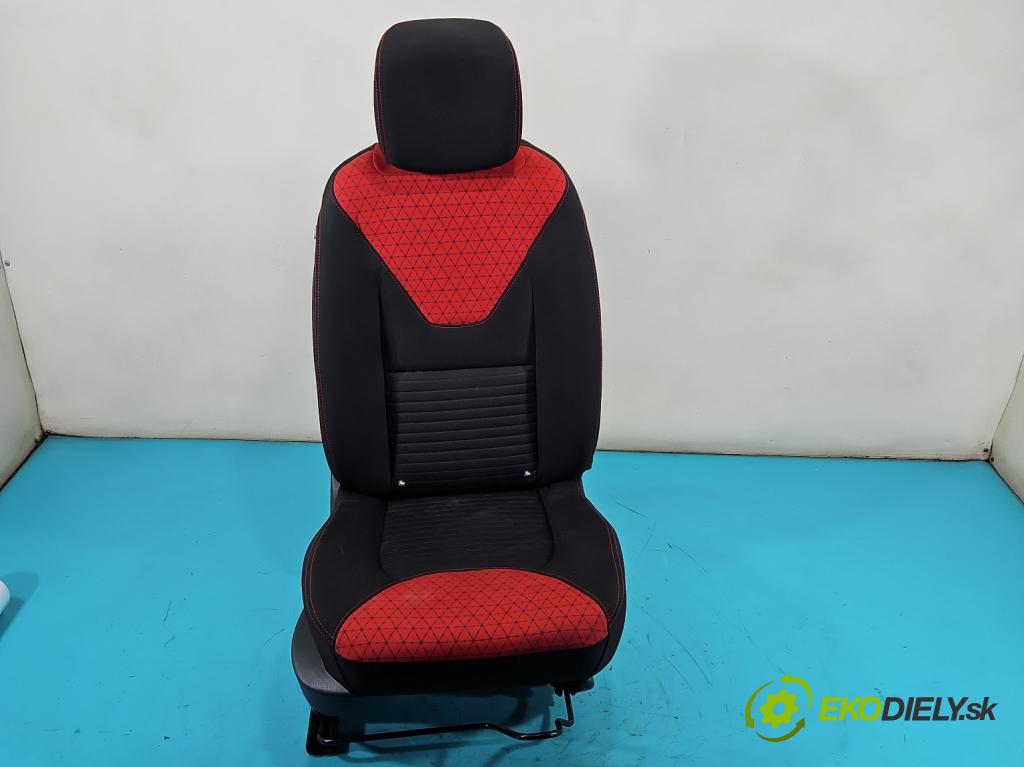Renault Clio IV 2012-2020 0.9 Tce 90 HP manual 66 kW 898 cm3 5- Sedačka pravý  (Sedadlo)