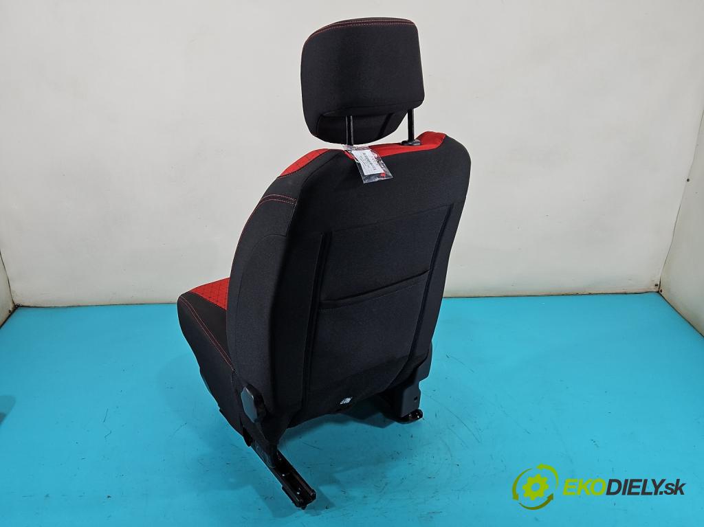 Renault Clio IV 2012-2020 0.9 Tce 90 HP manual 66 kW 898 cm3 5- Sedačka pravý  (Sedadlo)