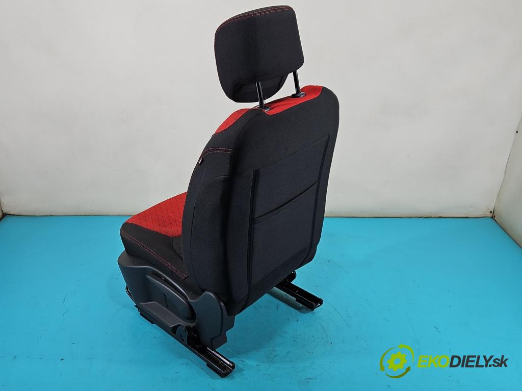 Renault Clio IV 2012-2020 0.9 Tce 90 HP manual 66 kW 898 cm3 5- Sedačka ľavý  (Sedadlo)