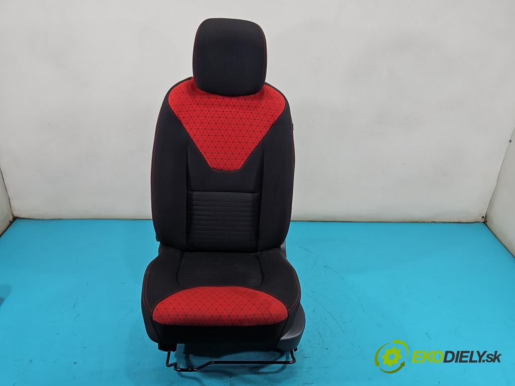 Renault Clio IV 2012-2020 0.9 Tce 90 HP manual 66 kW 898 cm3 5- Sedačka ľavý  (Sedadlo)