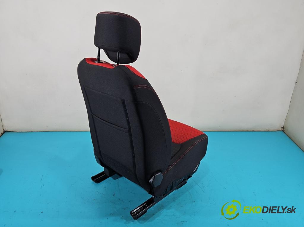 Renault Clio IV 2012-2020 0.9 Tce 90 HP manual 66 kW 898 cm3 5- Sedačka ľavý  (Sedadlo)