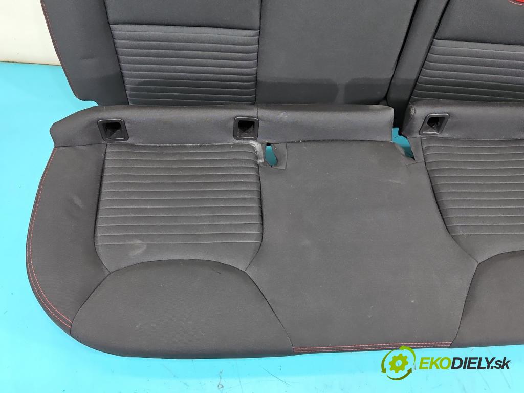 Renault Clio IV 2012-2020 0.9 Tce 90 HP manual 66 kW 898 cm3 5- Pohovka: zadné  (Sedadlo)
