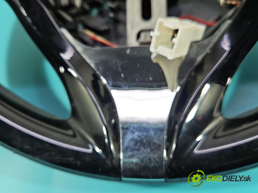 Renault Clio IV 2012-2020 0.9 Tce 90 HP manual 66 kW 898 cm3 5- volant 985105453R (Volant)
