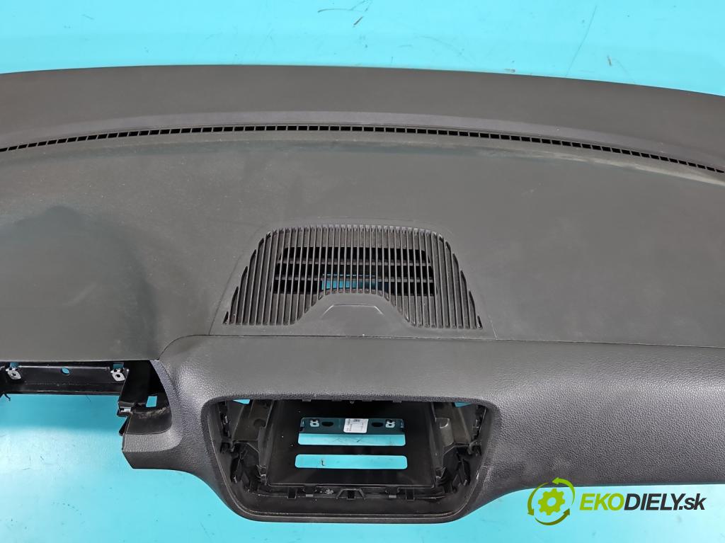 Skoda Citigo 2011-2019 1.0 MPI 75 hp manual 55 kW 999 cm3 3- kokpit,přistrojova deska