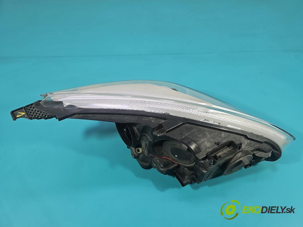 Ford Focus Mk3 2010-2018 1.5 tdci 120 HP manual 88 kW 1499 cm3 5- Reflektor: ľavý F1EB-13D155-AD (Kľučka dverí ostatné)