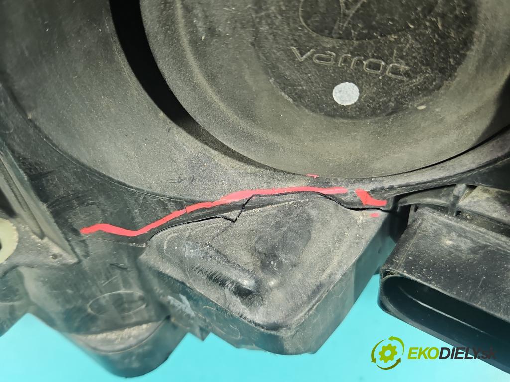 Ford Focus Mk3 2010-2018 1.5 tdci 120 HP manual 88 kW 1499 cm3 5- Reflektor: ľavý F1EB-13D155-AD (Kľučka dverí ostatné)