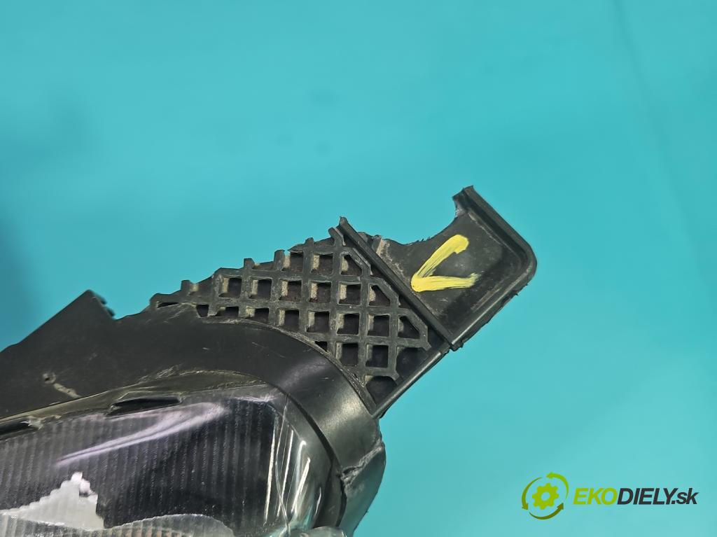 Ford Focus Mk3 2010-2018 1.5 tdci 120 HP manual 88 kW 1499 cm3 5- Reflektor: ľavý F1EB-13D155-AD (Kľučka dverí ostatné)