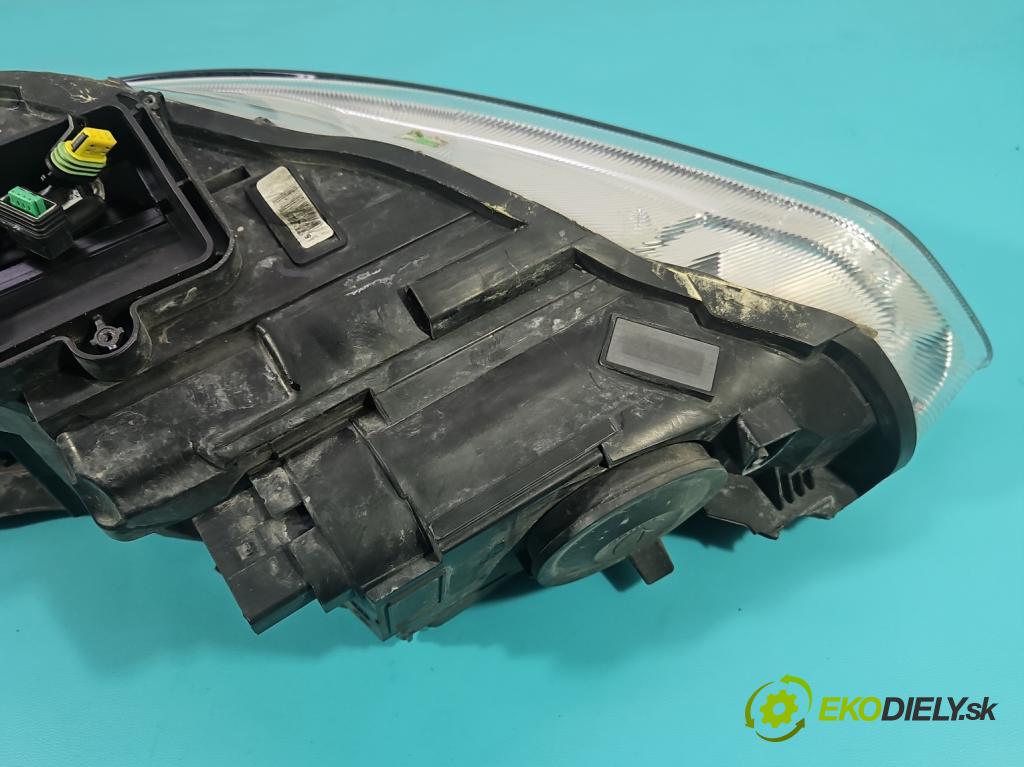 Ford Focus Mk3 2010-2018 1.5 tdci 120 HP manual 88 kW 1499 cm3 5- Reflektor: pravý F1EB-13D154-AD (Svetlo predné pravé)
