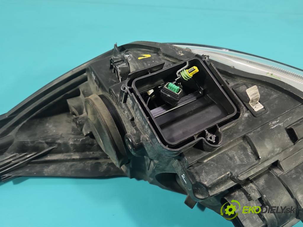 Ford Focus Mk3 2010-2018 1.5 tdci 120 HP manual 88 kW 1499 cm3 5- Reflektor: pravý F1EB-13D154-AD (Svetlo predné pravé)