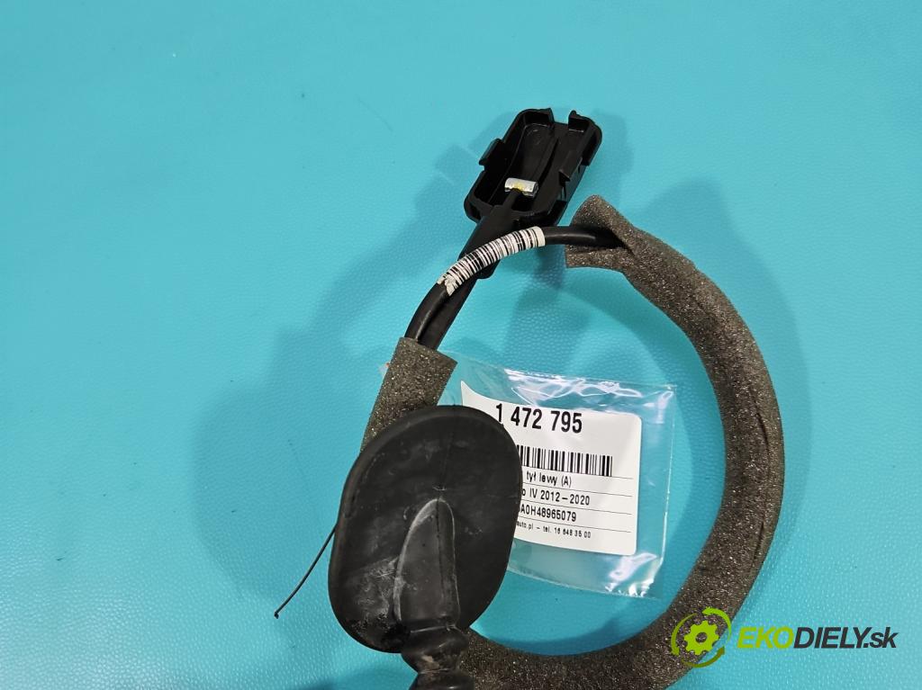 Renault Clio IV 2012-2020 0.9 Tce 90 hp manual 66 kW 898 cm3 5- zámek zadní levý 825015591R
