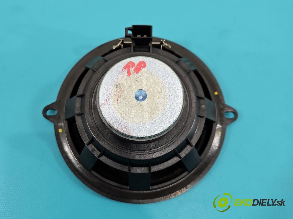 Renault Clio IV 2012-2020 0.9 Tce 90 hp manual 66 kW 898 cm3 5- reproduktory komplet