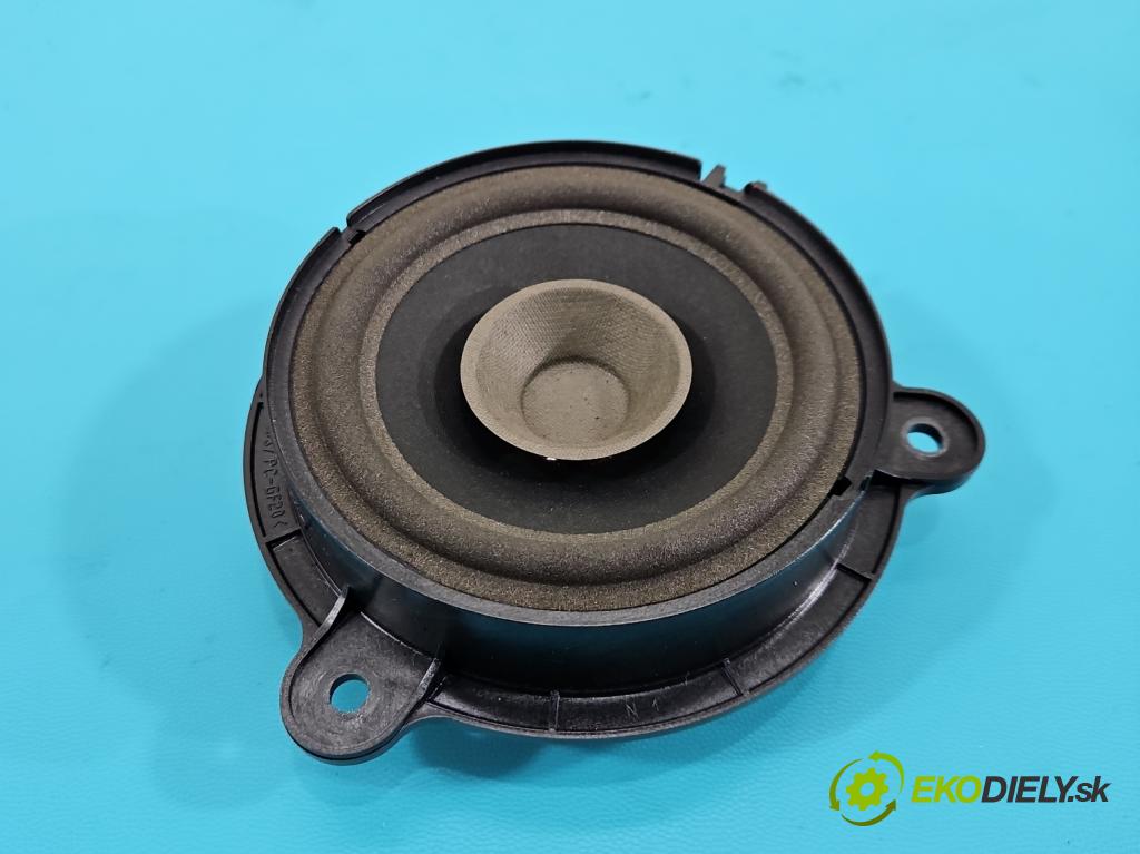 Renault Clio IV 2012-2020 0.9 Tce 90 hp manual 66 kW 898 cm3 5- reproduktory komplet