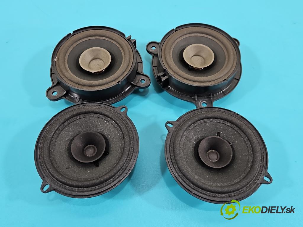 Renault Clio IV 2012-2020 0.9 Tce 90 hp manual 66 kW 898 cm3 5- reproduktory komplet 