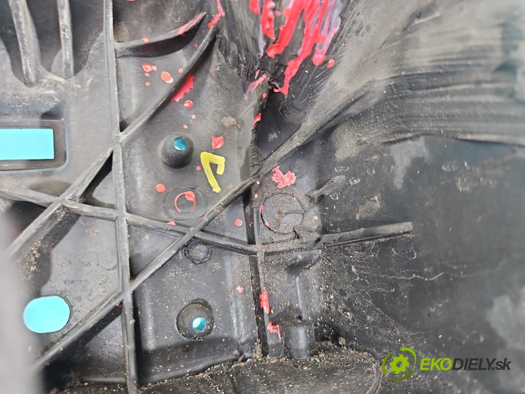 Vw Jetta V 2005-2010 1.9 tdi 105 hp manual 77 kW 1896 cm3 4- stěna přední 1K0805588F (Výztuhy přední)