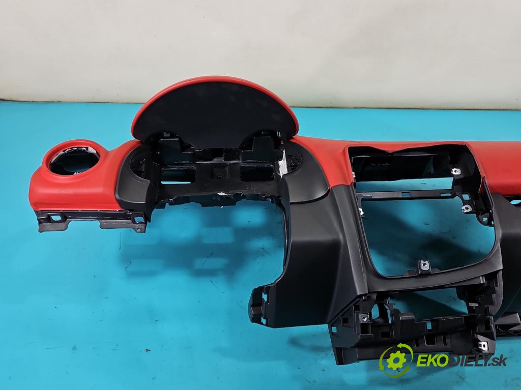 Renault Clio IV 2012-2020 0.9 Tce 90 hp manual 66 kW 898 cm3 5- kokpit,přistrojova deska