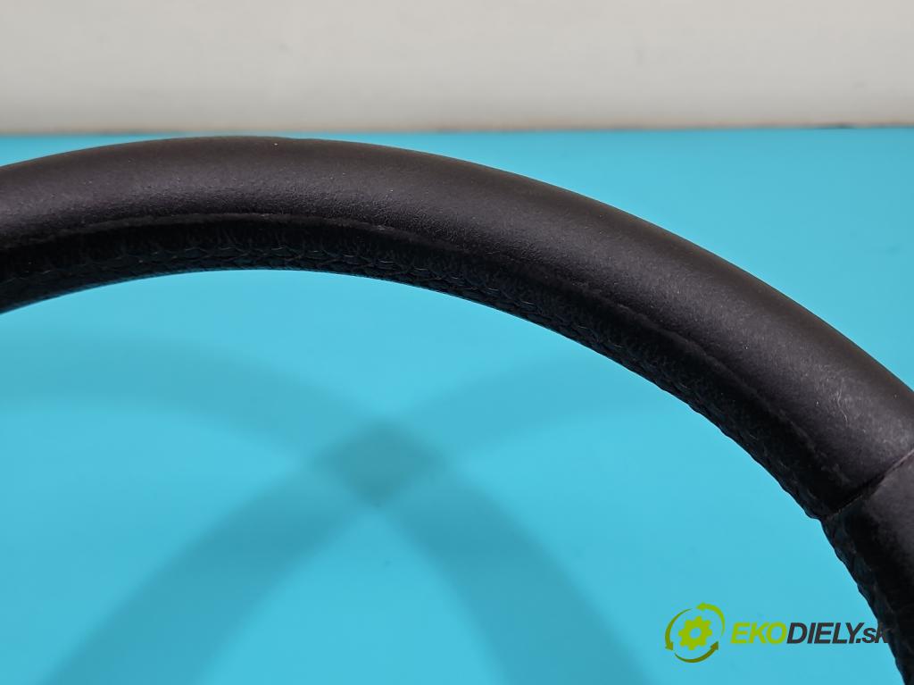 Kia Ceed I 2006-2012 1.6 crdi 116 HP manual 85 kW 1582 cm3 5- volant  (Volant)