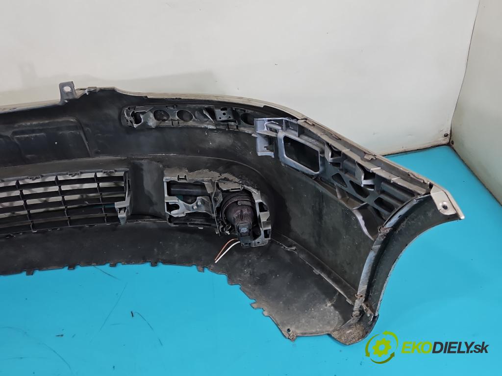 Vw Golf V 2003-2009 1.4 FSI 90 hp manual 66 kW 1390 cm3 5- nárazník přední  (Klika dveří ostatní)