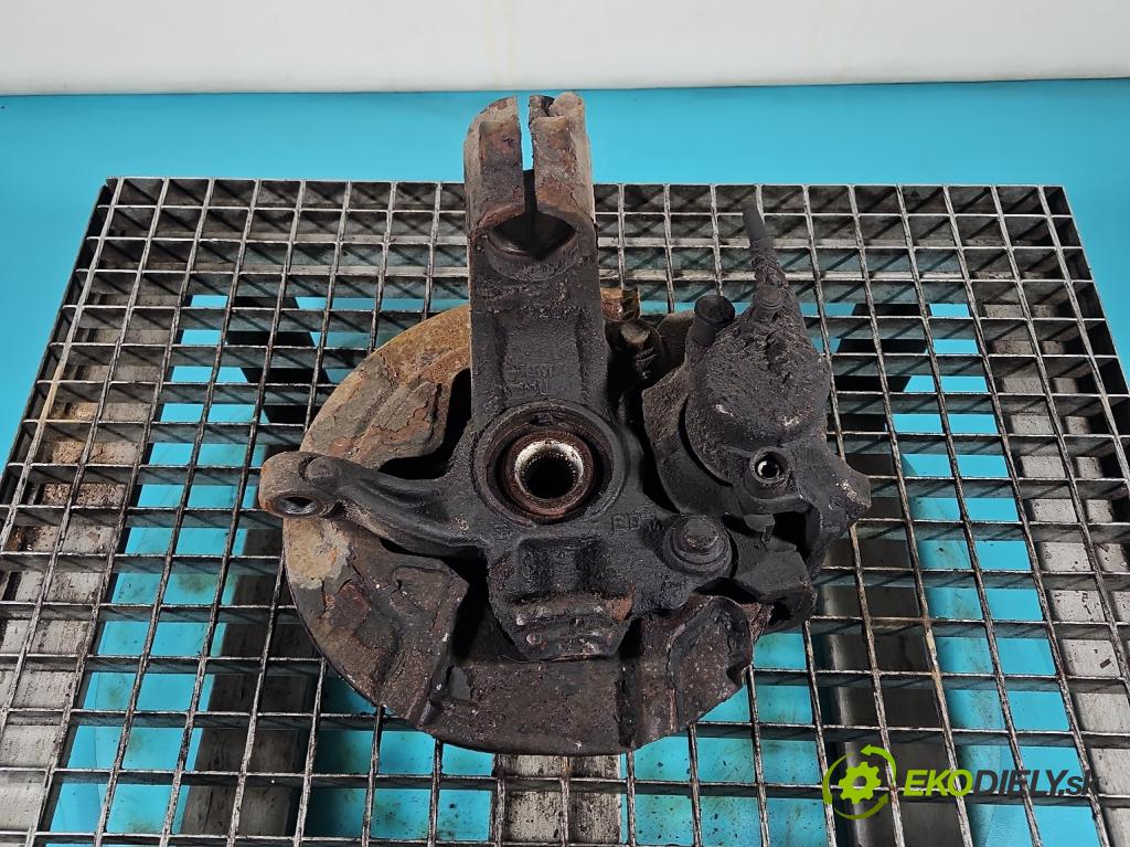 Volvo V60 I 2010-2018 2.0 D4 181KM manual 133 kW 1969 cm3 5- náboj levé  (Náboje)