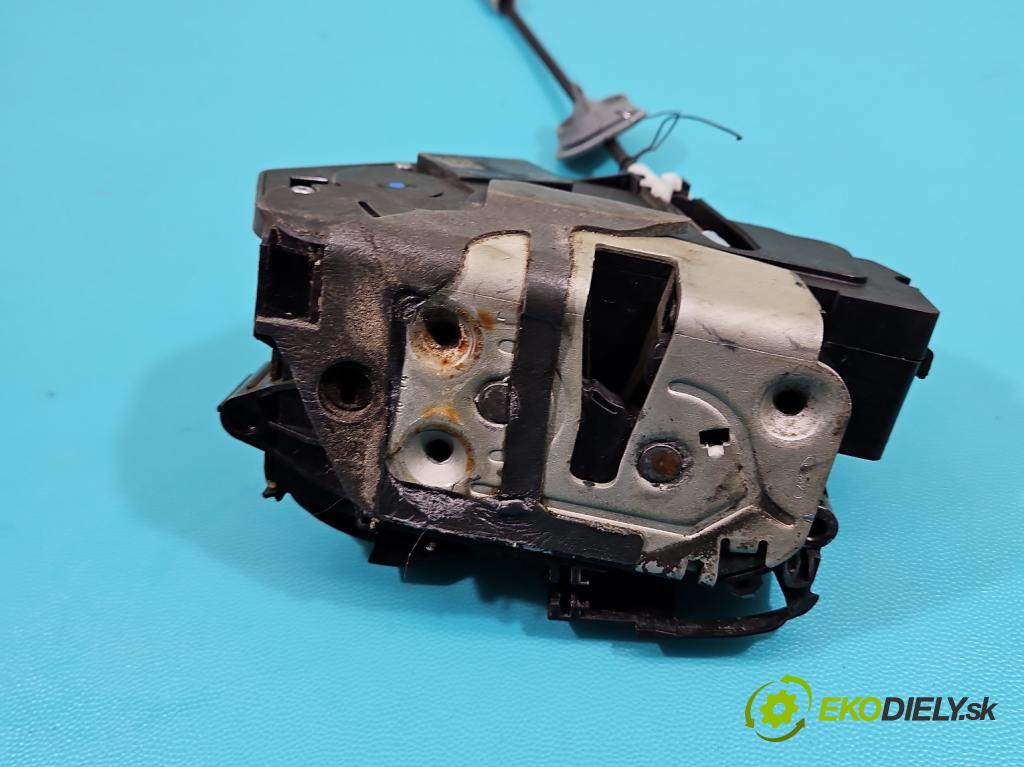 Volvo V60 I 2010-2018 2.0 D4 181KM manual 133 kW 1969 cm3 5- zámok predné ľavý 31301737