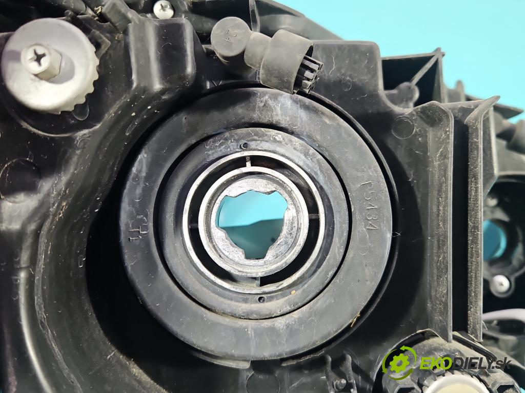 Mazda 6 III GJ 2012-2024 2.2d 150 HP manual 110 kW 2190 cm3 4- Reflektor: ľavý  (Kľučka dverí ostatné)