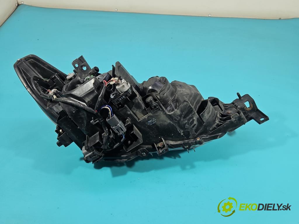 Mazda 6 III GJ 2012-2024 2.2d 150 HP manual 110 kW 2190 cm3 4- Reflektor: ľavý  (Kľučka dverí ostatné)