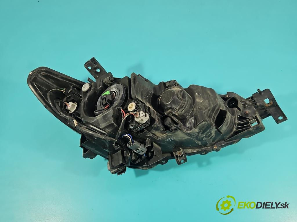 Mazda 6 III GJ 2012-2024 2.2d 150 HP manual 110 kW 2190 cm3 4- Reflektor: ľavý  (Kľučka dverí ostatné)