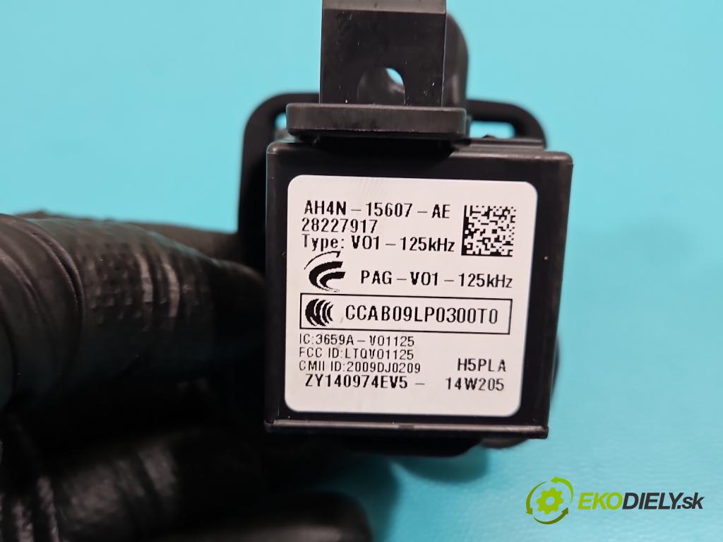 Volvo V60 I 2010-2018 2.0 D4 181KM manual 133 kW 1969 cm3 5- Spínačka AH4N-15607-AE (Spínacia skrinka)