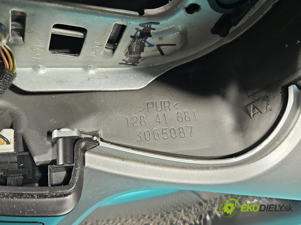 Chevrolet Cruze 1.6 16V 124hp manual 91 kW 1598 cm3 4- volant  (Volant)