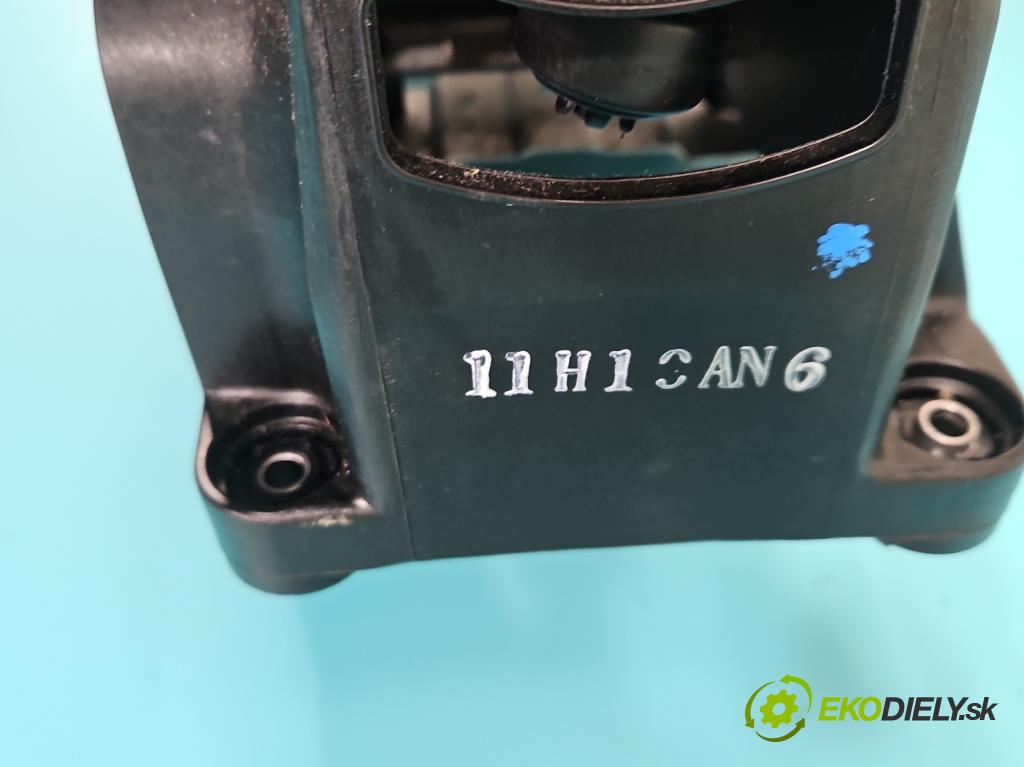 Chevrolet Cruze 1.6 16V 124hp manual 91 kW 1598 cm3 4- Páka: Změny: stupeň,rýchlosť 96829759 (Rýchlostná páka (kulisa))