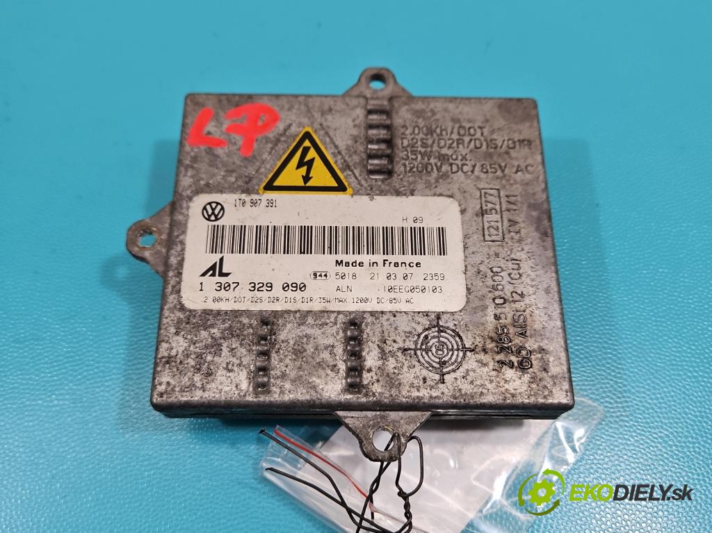 Vw Jetta V 2005-2010 1.9 tdi 105 hp manual 77 kW 1896 cm3 4- měnič xenon 1307329090 (Měniče)