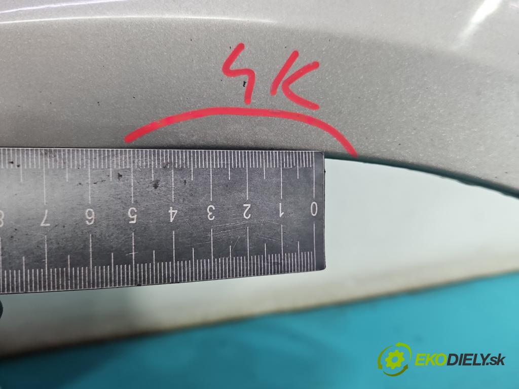 Vw Golf V 2003-2009 1.4 FSI 90 hp manual 66 kW 1390 cm3 5- blatnik přední levý  (Levý přední blatník)