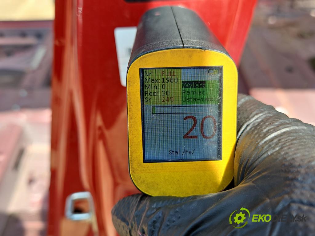 Toyota Yaris III 2011-2020 1.3 vvti 99 hp manual 73 kW 1329 cm3 5- práh levý  (Karoserie ostatní)