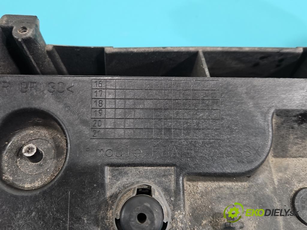 Renault Clio IV 2012-2020 0.9 Tce 90 hp manual 66 kW 898 cm3 5- stěna přední 625003860R (Výztuhy přední)