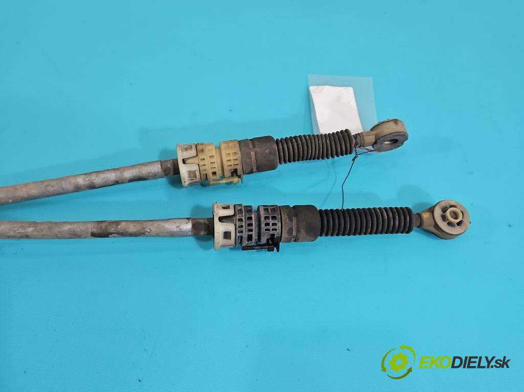 Renault Clio IV 2012-2020 0.9 Tce 90 HP manual 66 kW 898 cm3 5- Páka: Změny: stupeň,rýchlosť 9617695D (Rýchlostná páka (kulisa))