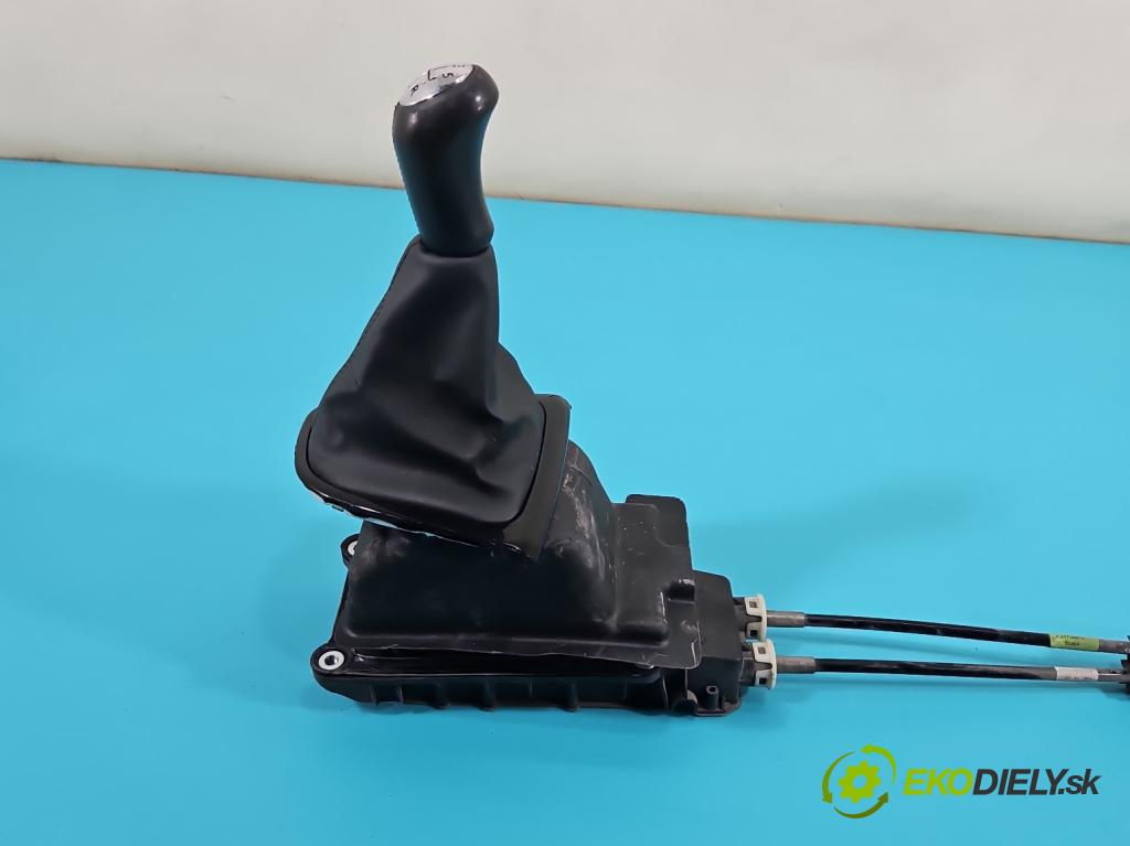 Renault Clio IV 2012-2020 0.9 Tce 90 HP manual 66 kW 898 cm3 5- Páka: Změny: stupeň,rýchlosť 9617695D (Rýchlostná páka (kulisa))