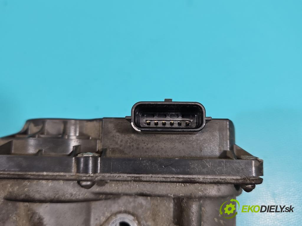 Renault Clio IV 2012-2020 0.9 Tce 90 HP manual 66 kW 898 cm3 5- klapka 161206038R (Škrtiaca klapka)