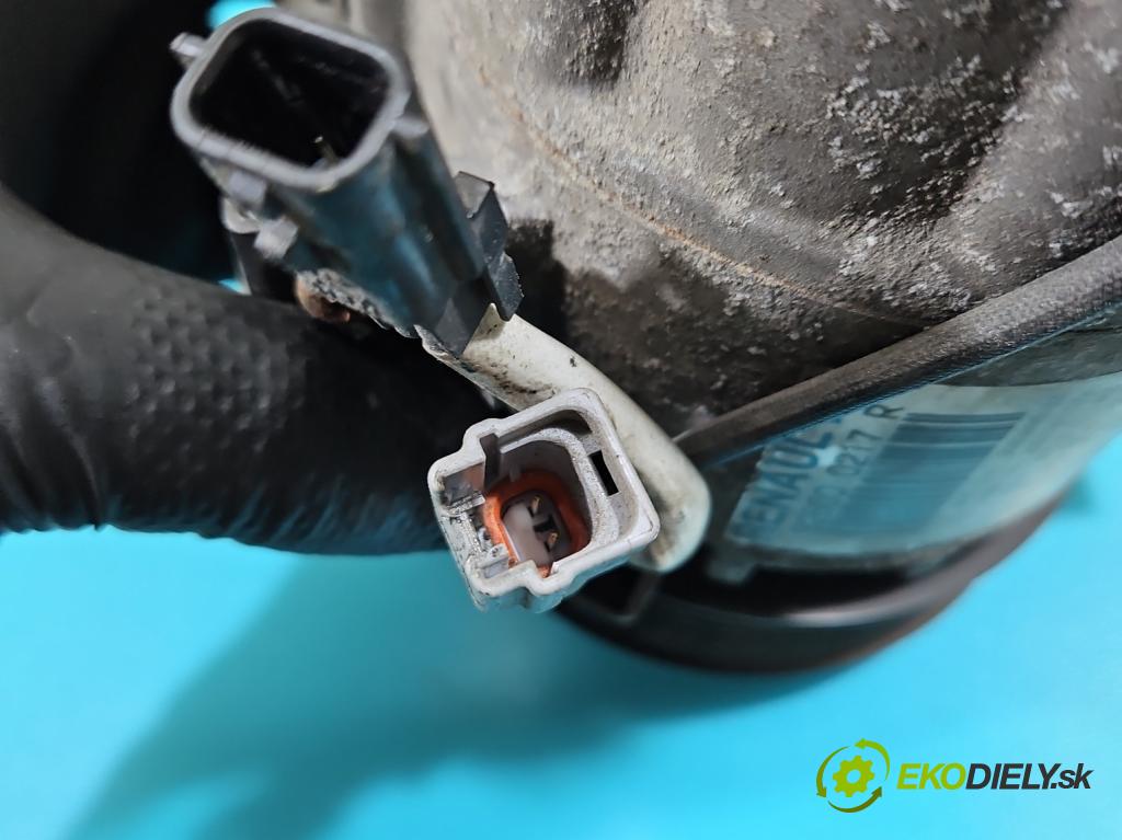 Renault Clio IV 2012-2020 0.9 Tce 90 HP manual 66 kW 898 cm3 5- Kompresor: klimatizácie 926000217R (Kompresor klimatizácie)