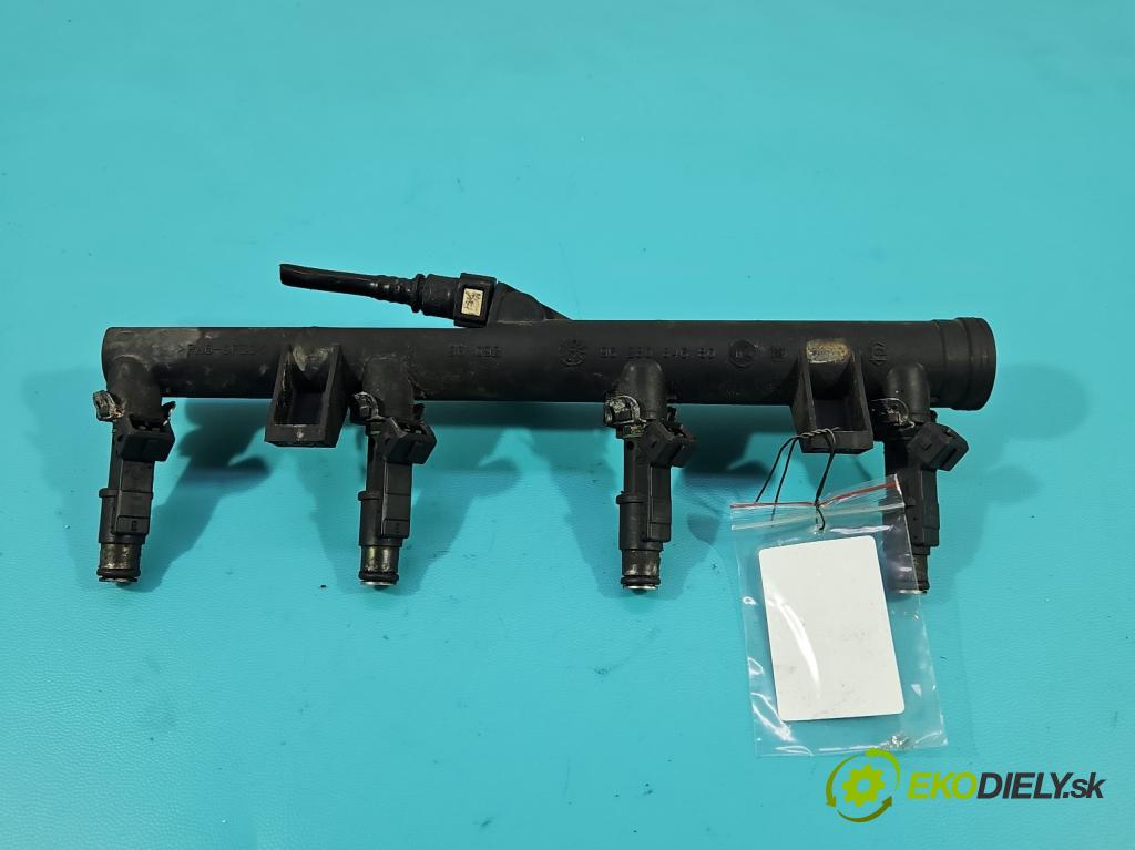 Citroen Xsara Picasso 1,8.0 16V 116 HP manual 85 kW 1749 cm3 5- vstrek 01F005A (Vstrekovač paliva)